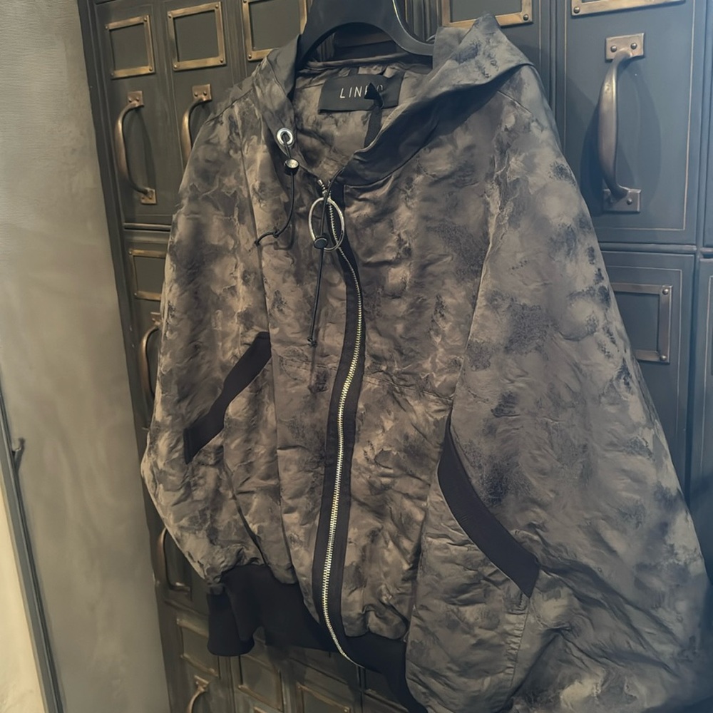 LINk Jacket - Picture 5 of 9